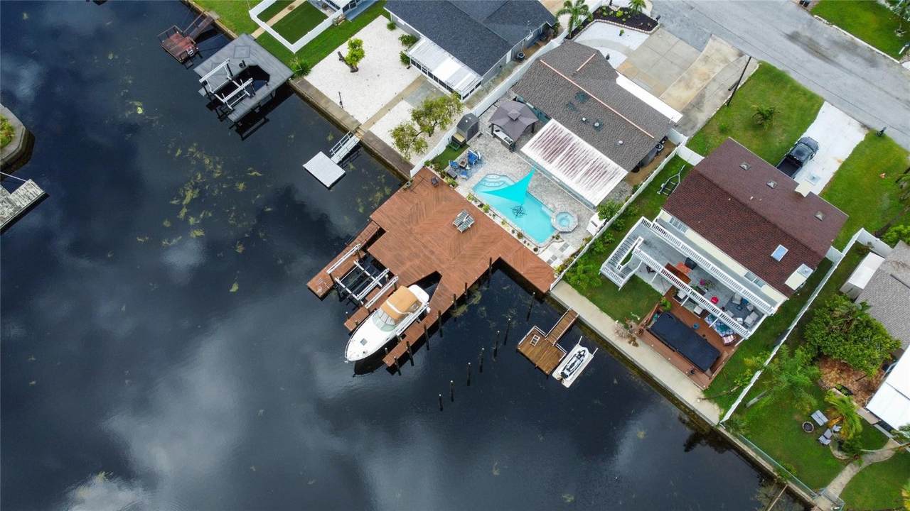 13704 Maria - Photo 1