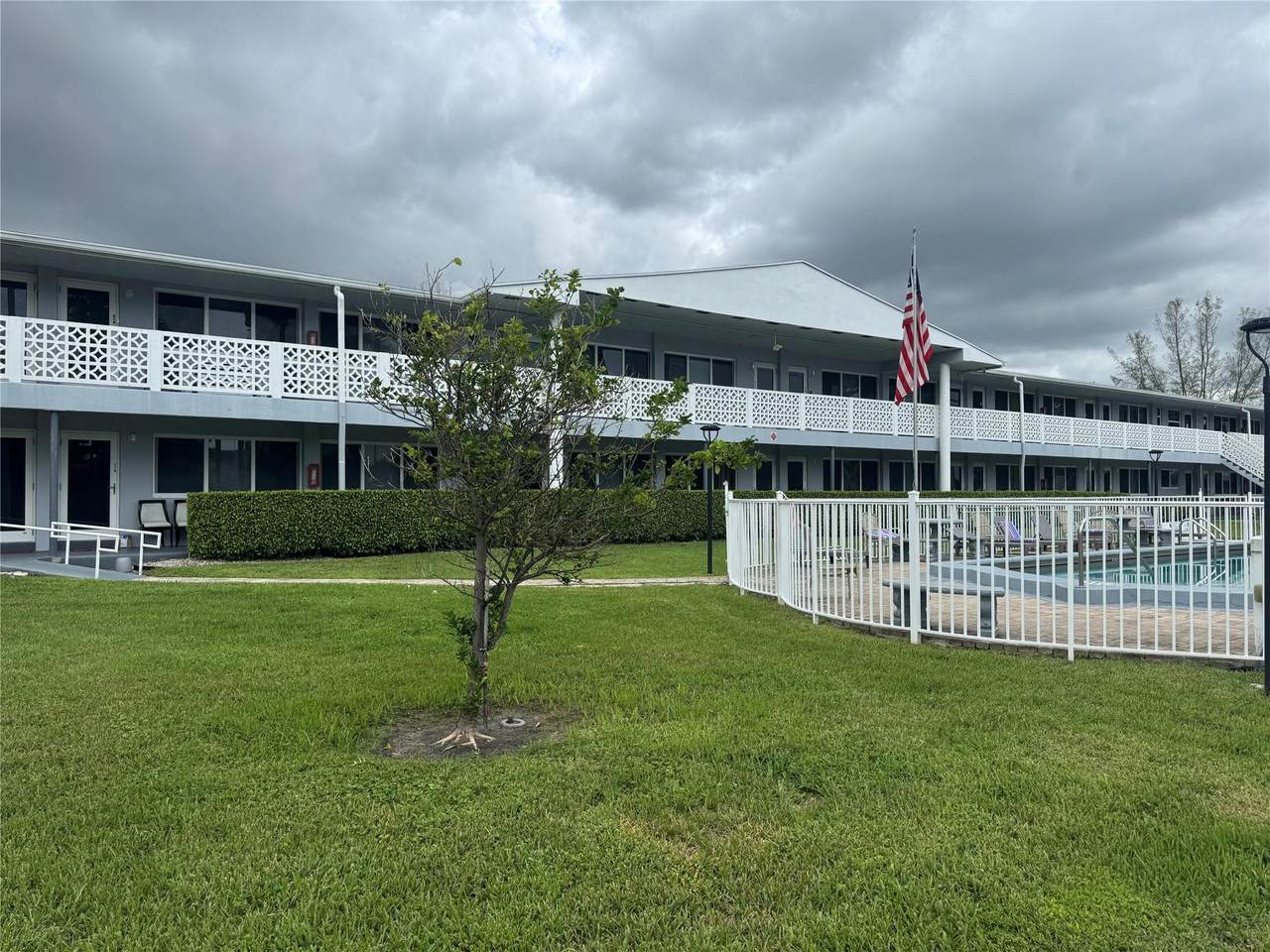 600 Layne Blvd - Photo 1