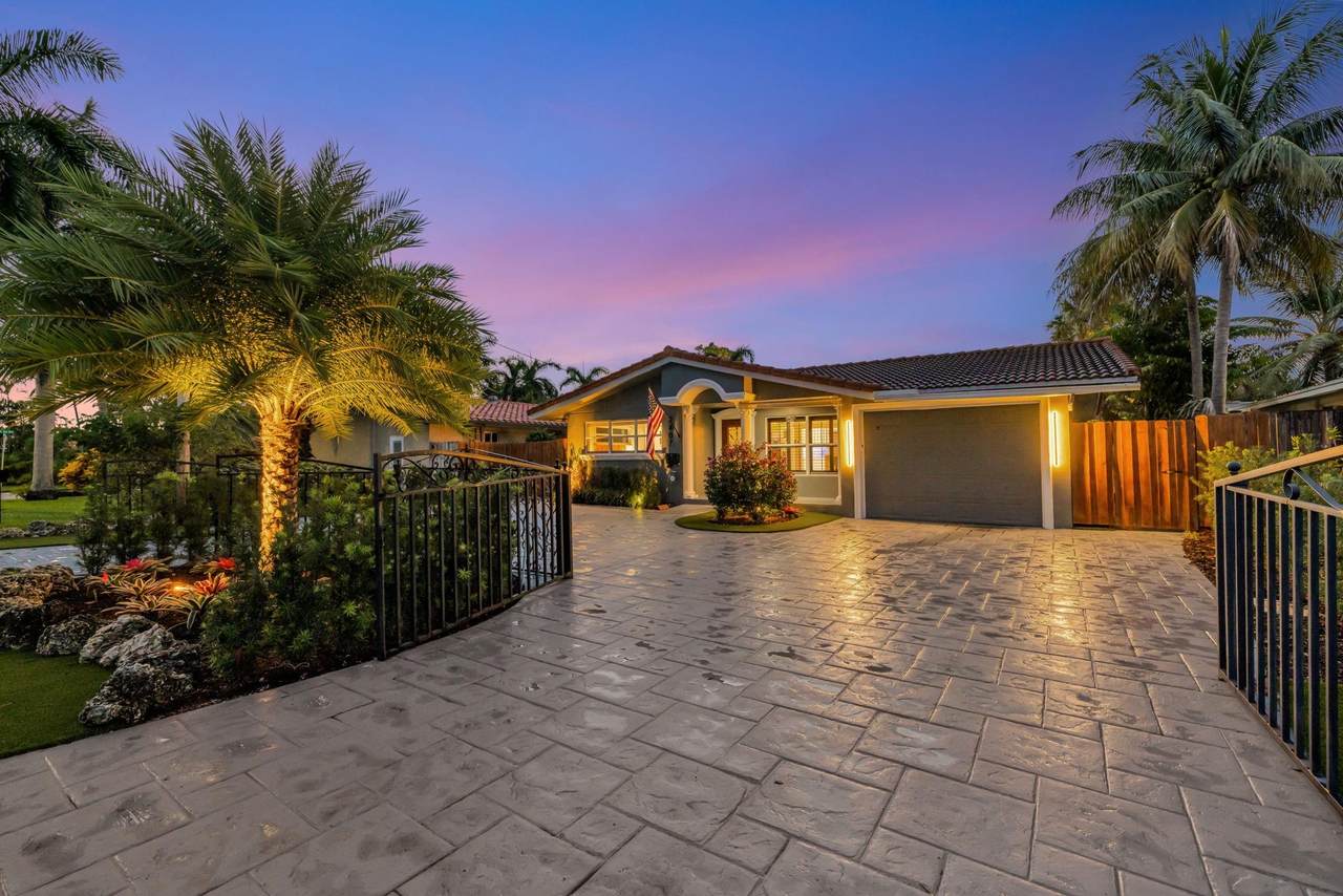 2407 17th Ter - Photo 1