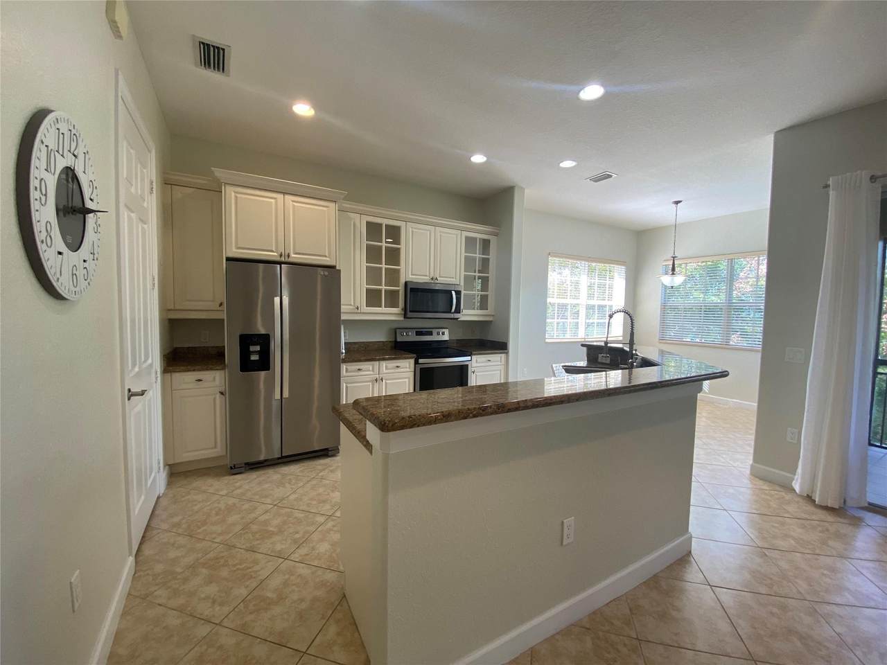 8203 128th Ln - Photo 1