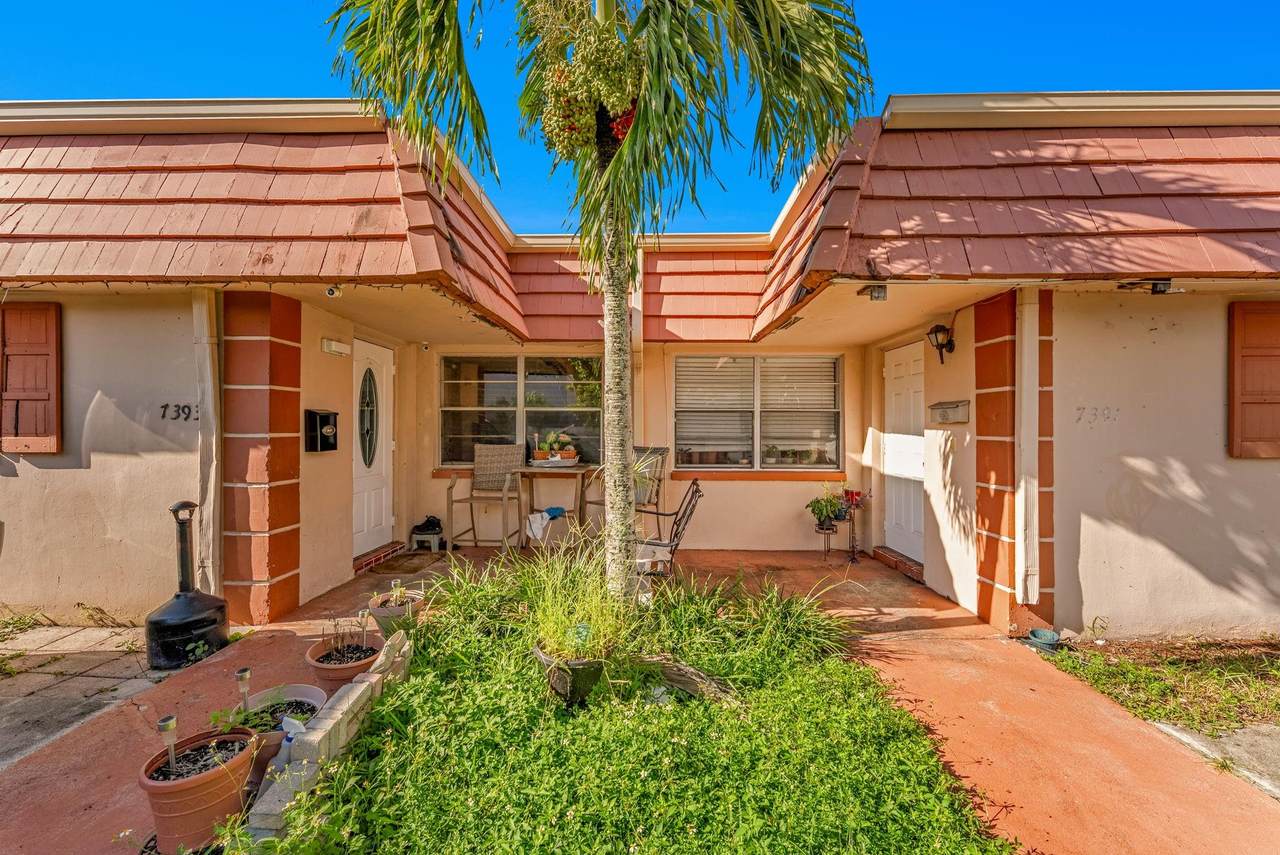 7391 76th St - Photo 1