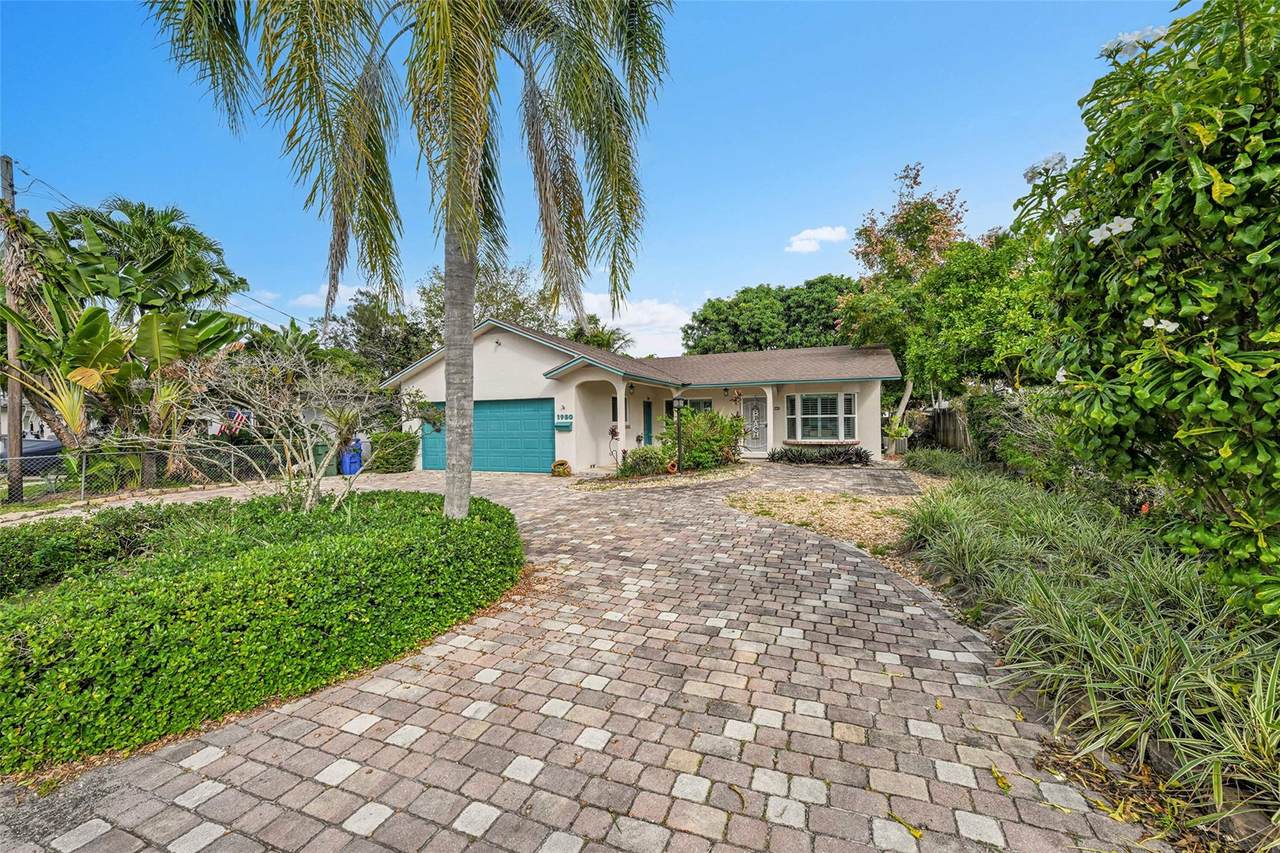 1980 28th Terrace - Photo 1