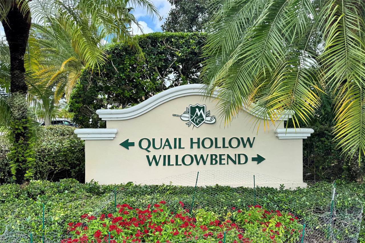 1892 Willowbend Ln - Photo 1