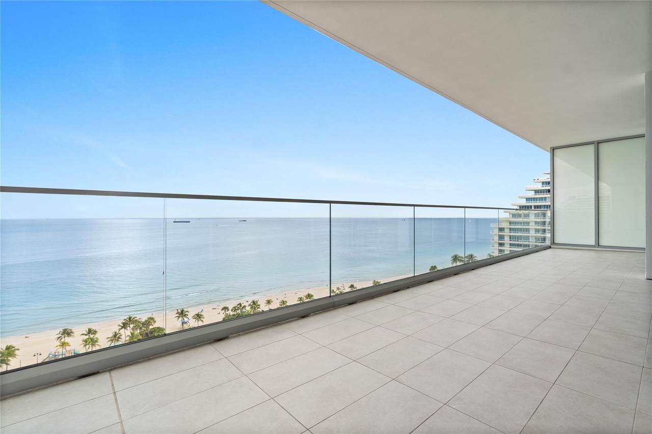 153 Seabreeze Boulevard - Photo 1