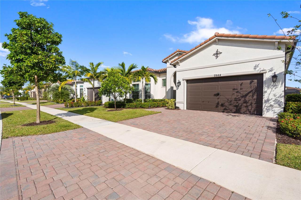 7944 Ironwood Way - Photo 1