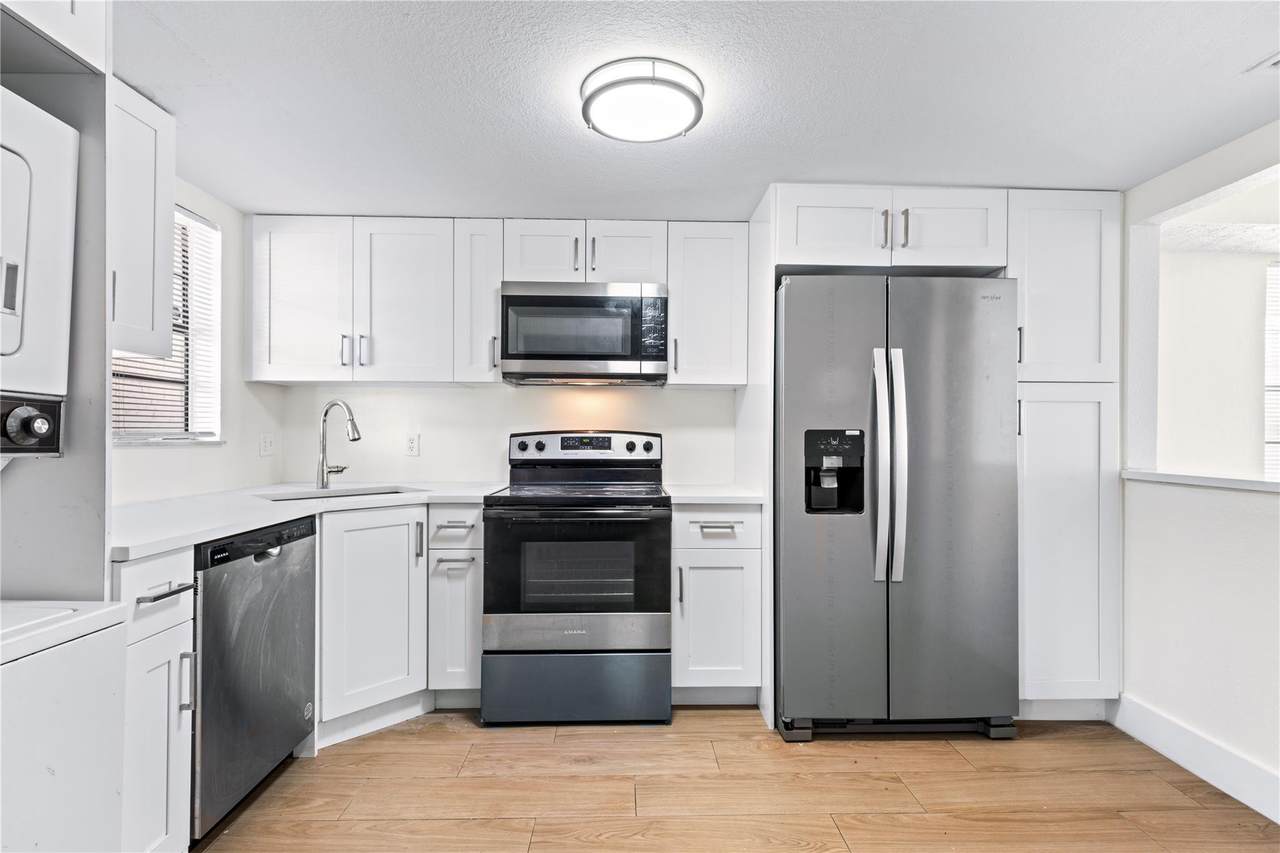 3750 115th Way - Photo 1