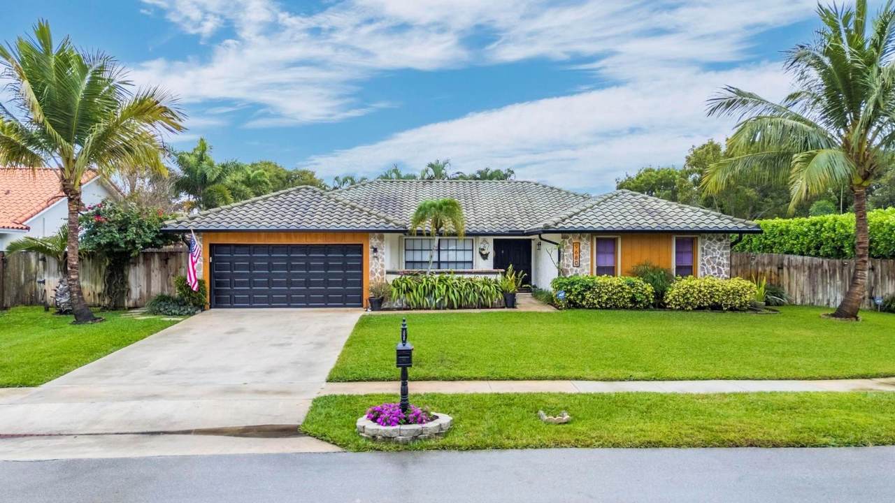 9680 10th Court - Photo 1