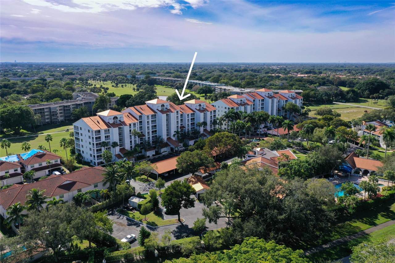 4108 Palm Aire Drive - Photo 1