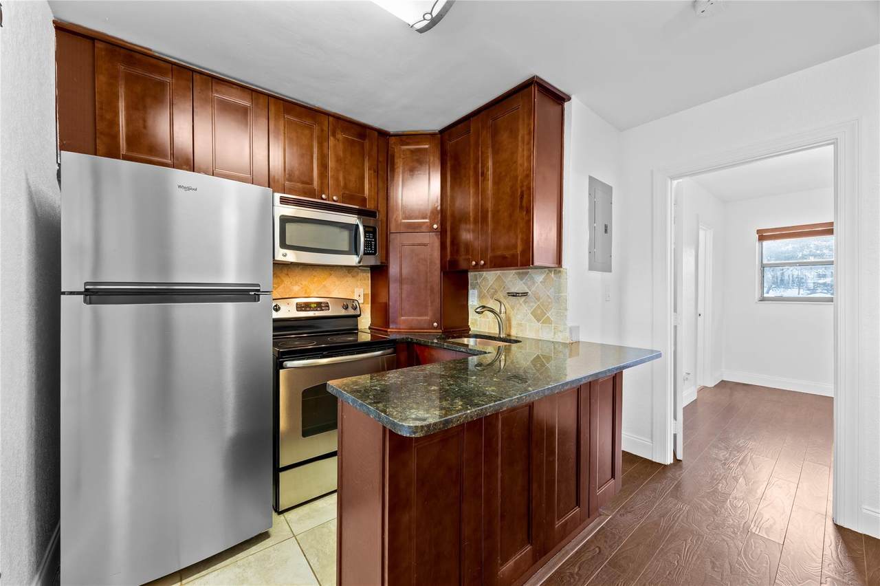 413 16th Street - Photo 1