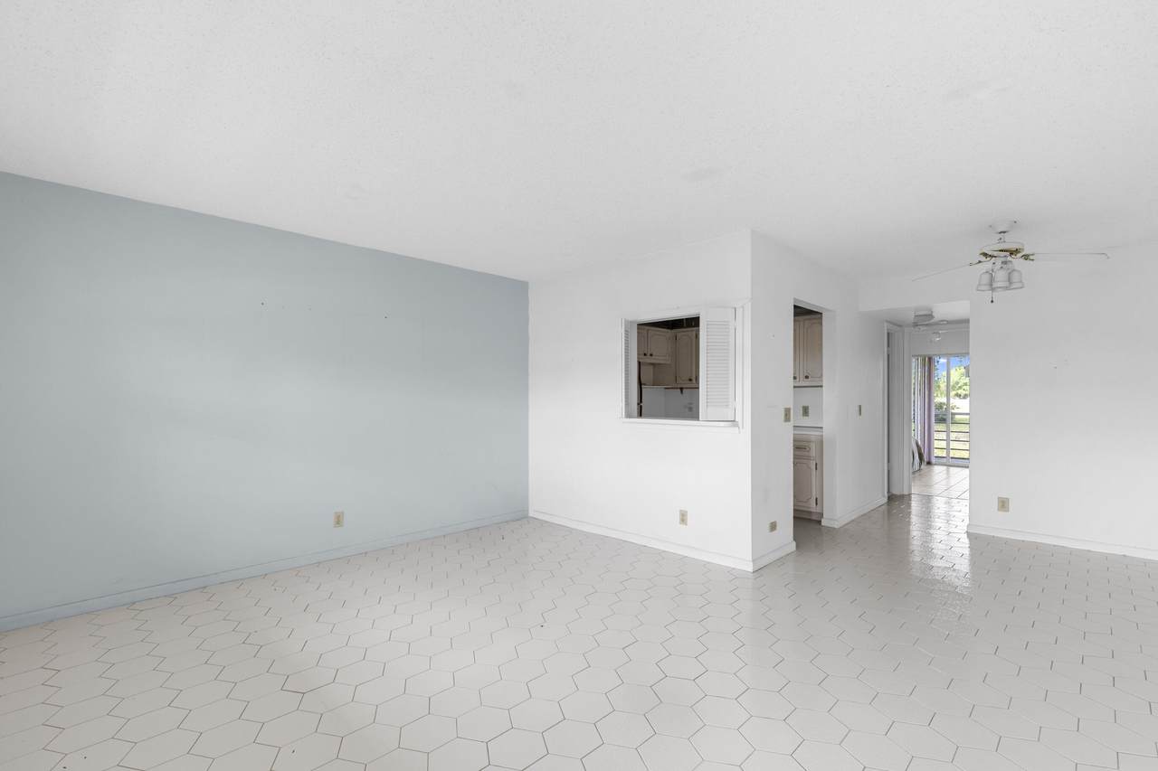72 Ashby B - Photo 1