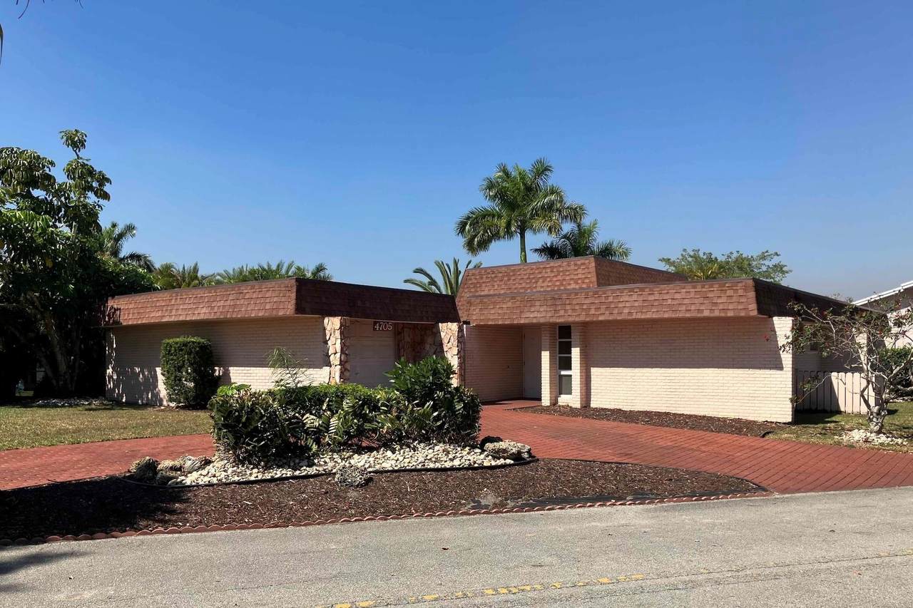 4705 Bayberry Lane - Photo 1