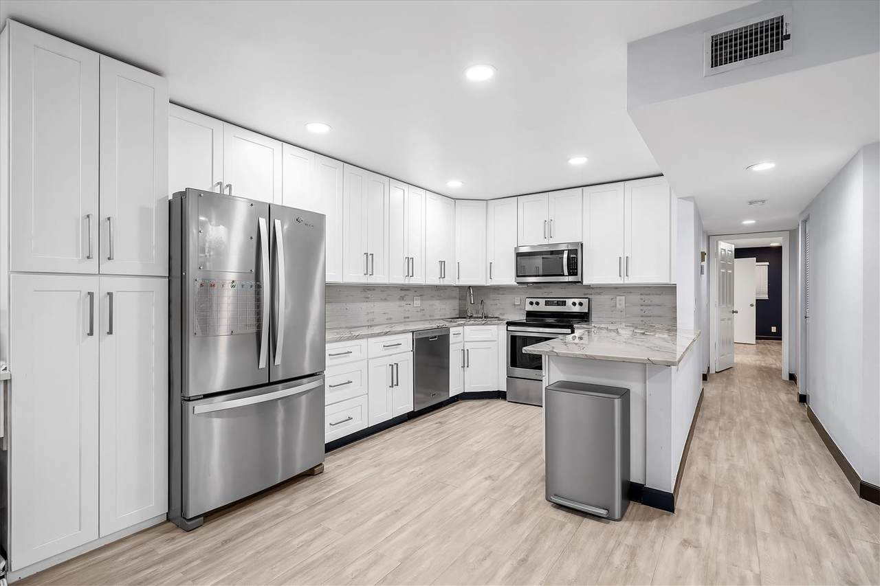 13790 Oneida Drive - Photo 1