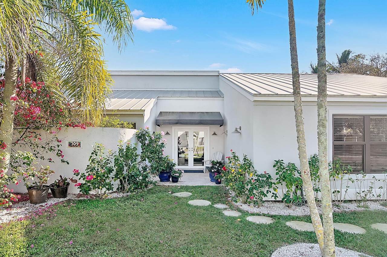 709 Irwin Lane - Photo 1
