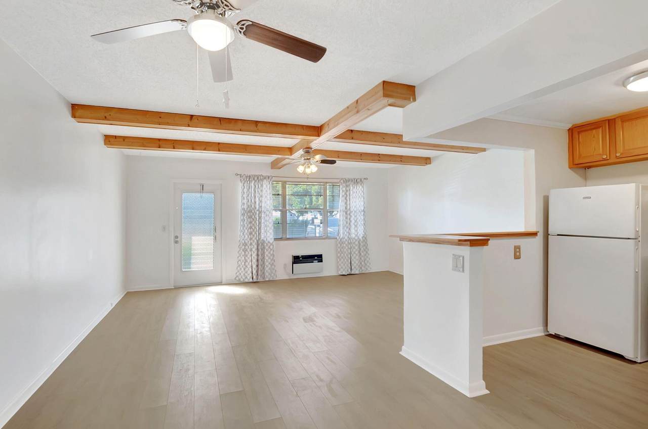 253 Newport P - Photo 1