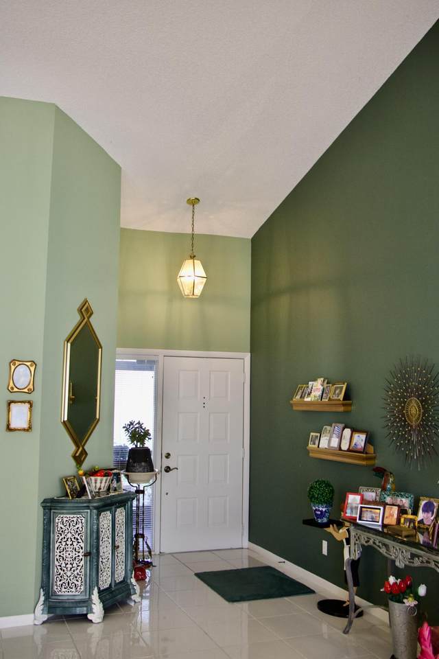 https://bt-photos.global.ssl.fastly.net/beaches/1280_boomver_2_R11074972-2.jpg
