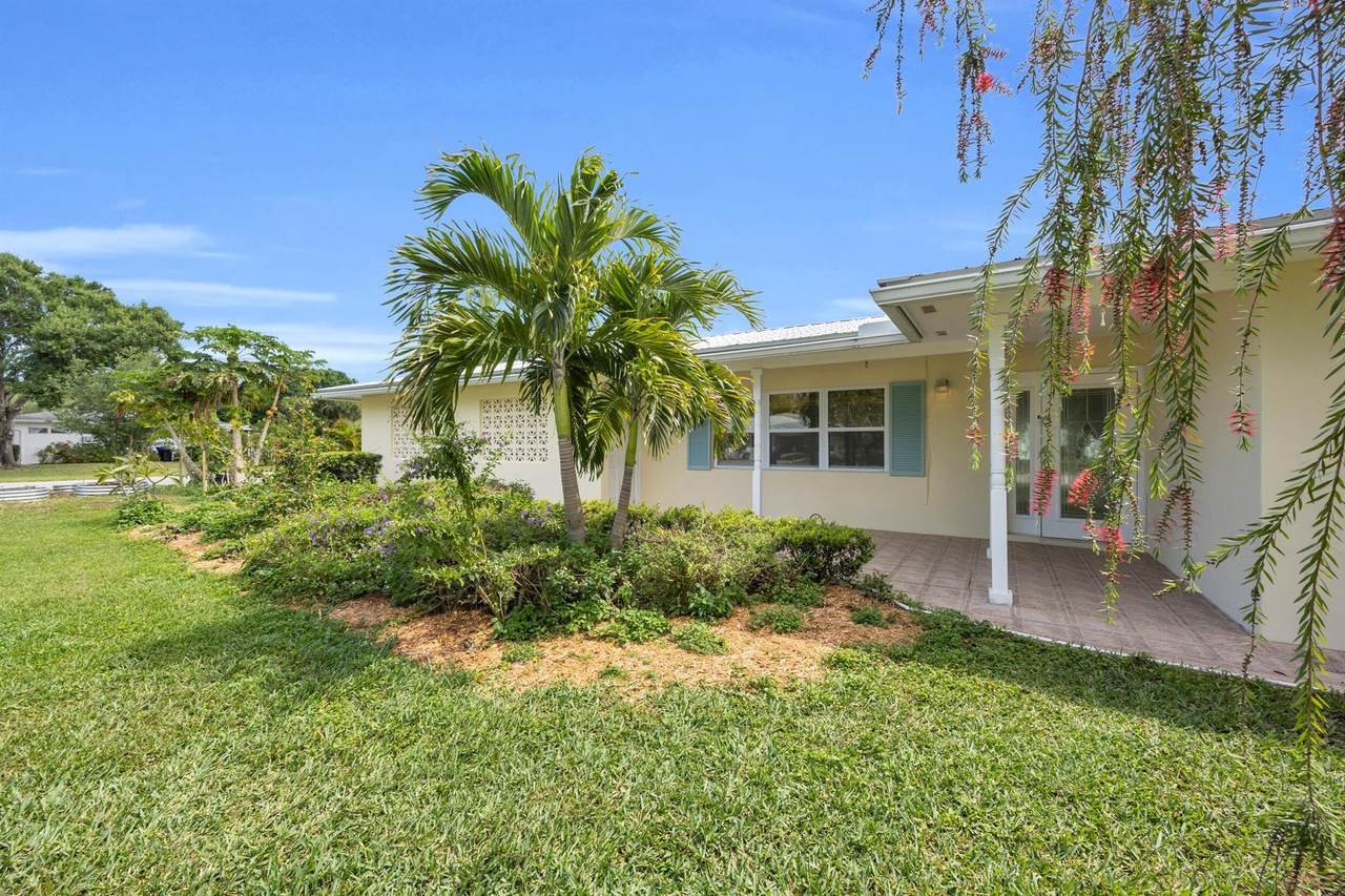 505 19th Street - Photo 1