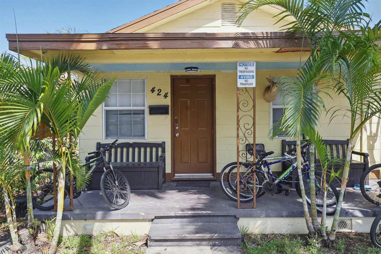 424 E Street - Photo 1
