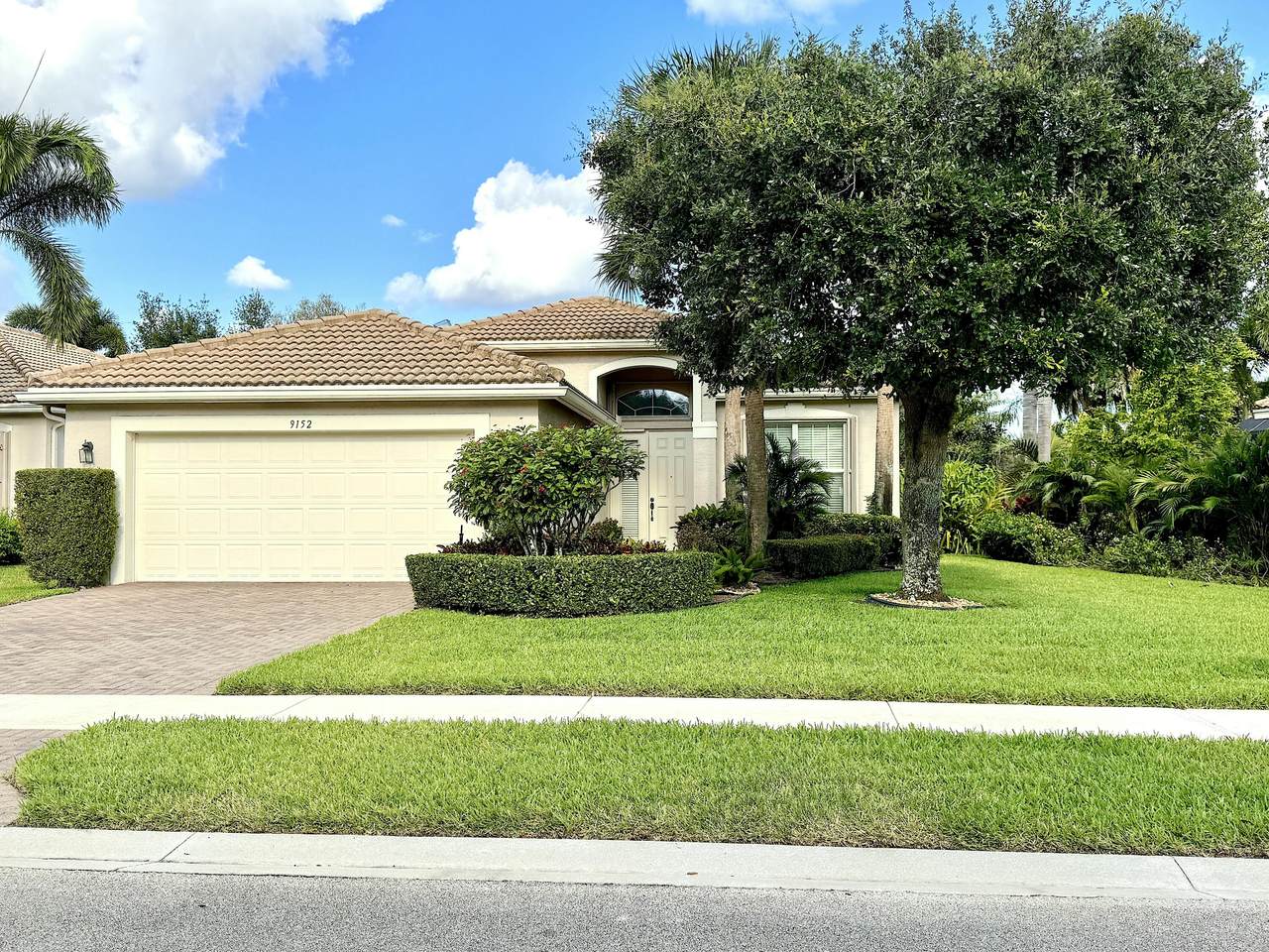 9152 Meridian View Isle - Photo 1