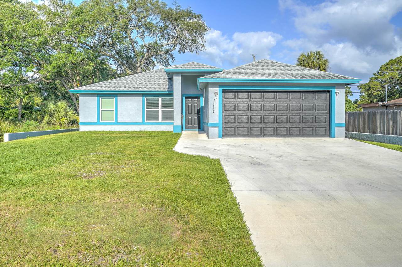 2117 44th Street - Photo 1