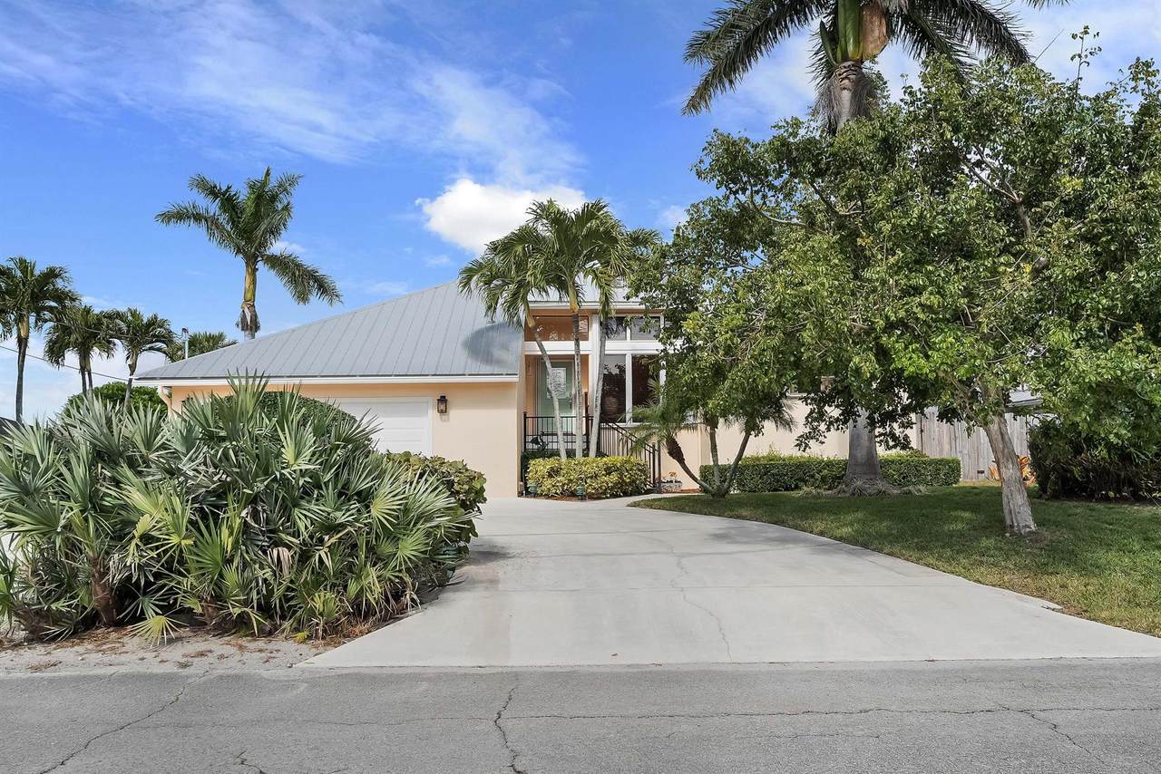 5105 Matousek Street - Photo 1