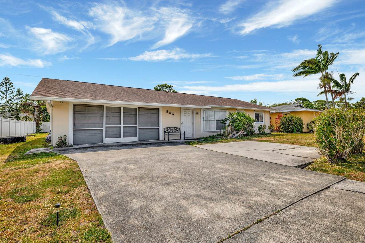 566 Floresta Drive - Photo 1