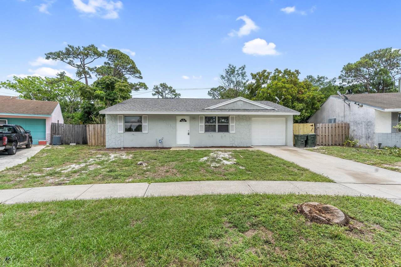 4404 Nicia Way - Photo 1