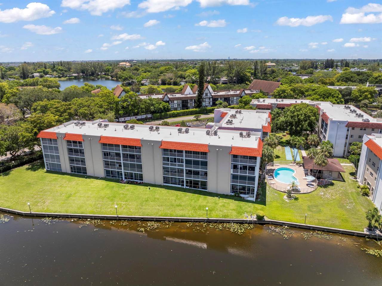 3601 Inverrary Drive - Photo 1