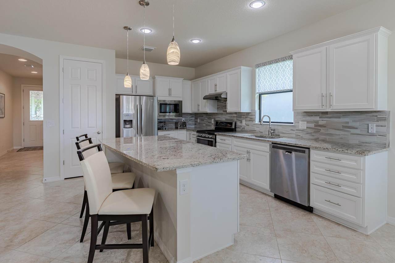 649 Monteiro Drive - Photo 1