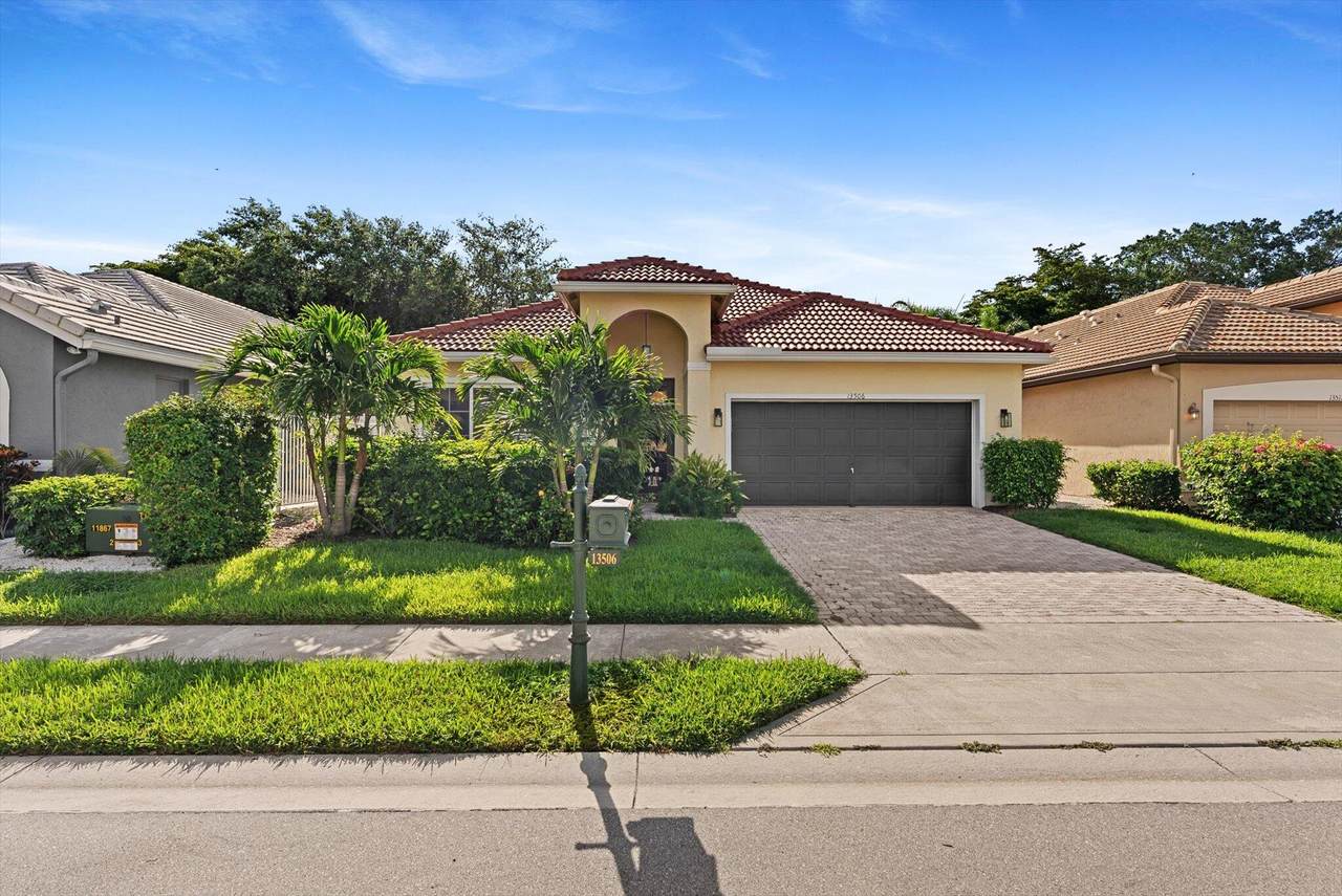 13506 Carrick Green Court - Photo 1
