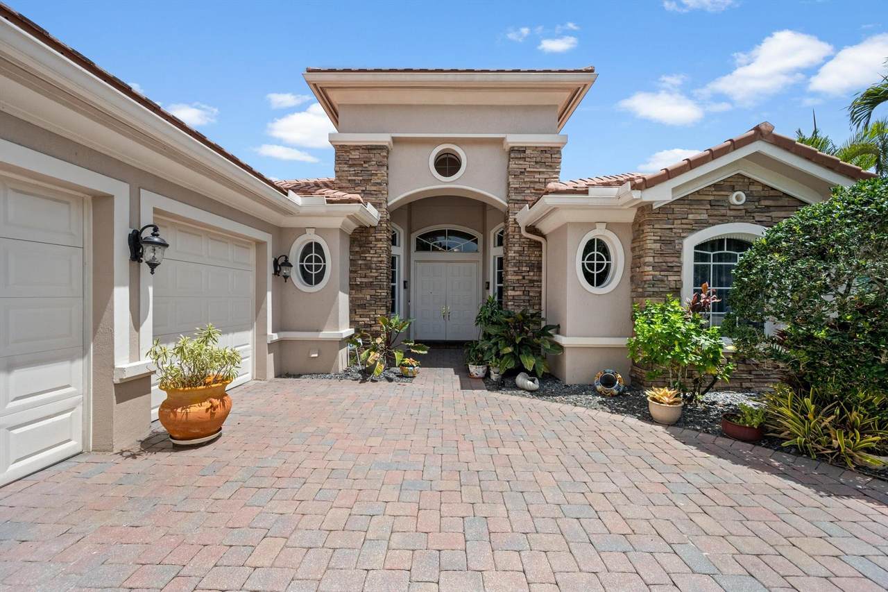 8790 Wellington View Drive - Photo 1