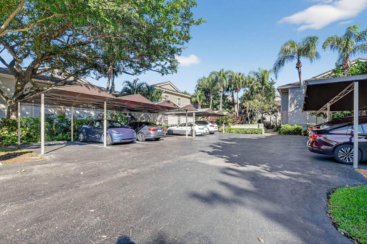 7623 Cinebar Drive - Photo 1