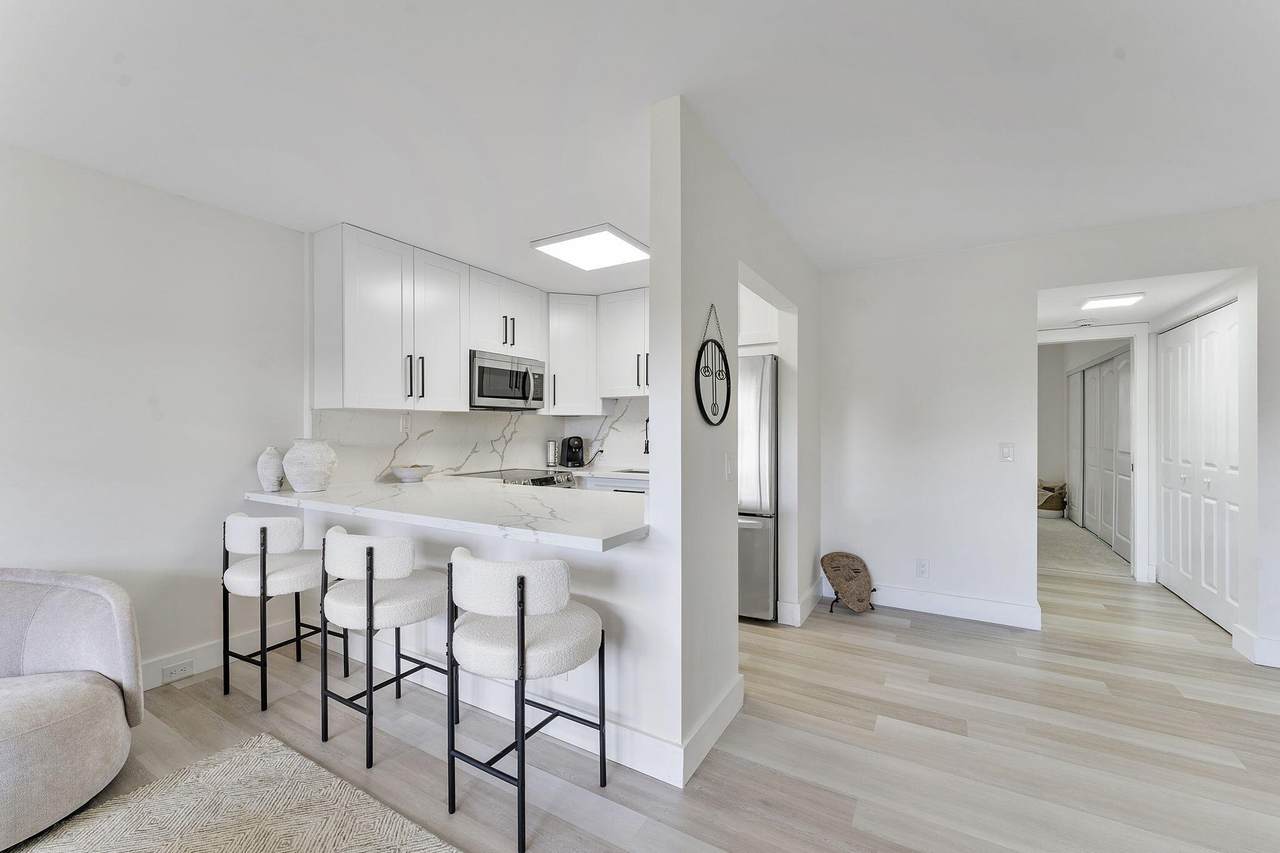 275 Mansfield G - Photo 1