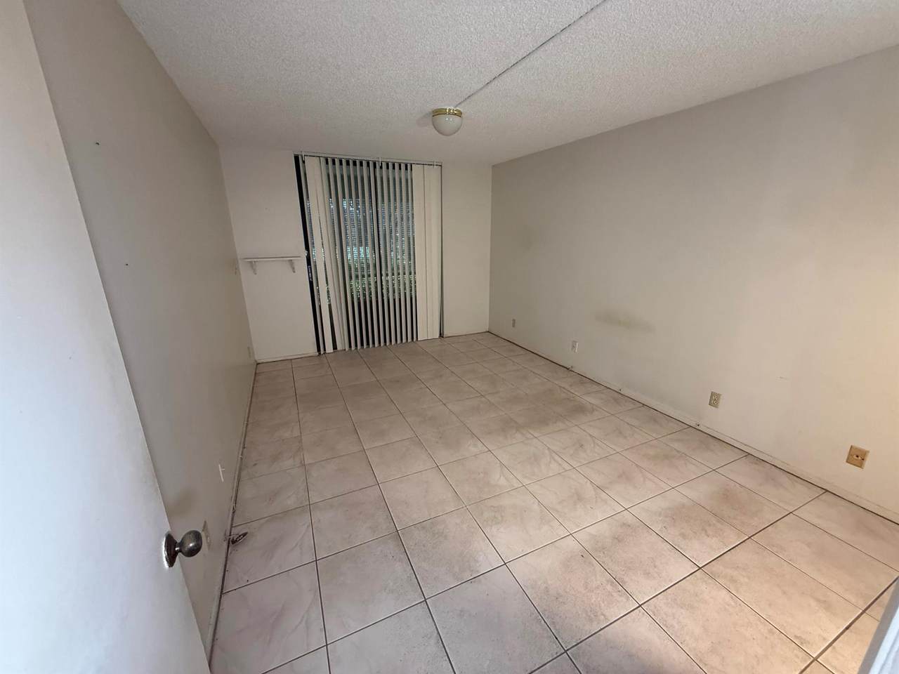 6190 Woodlands Boulevard - Photo 1