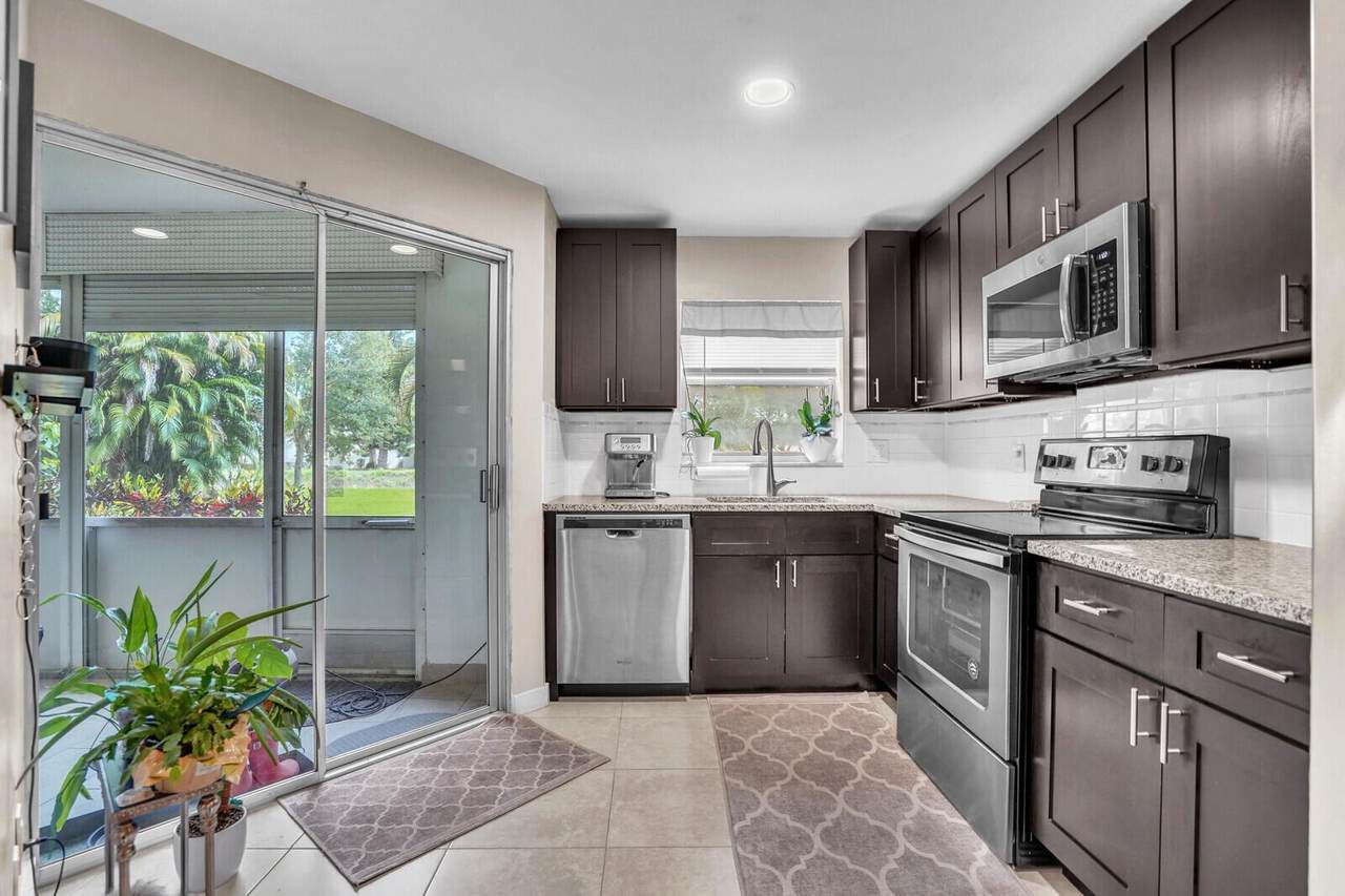 3524 Via Poinciana - Photo 1