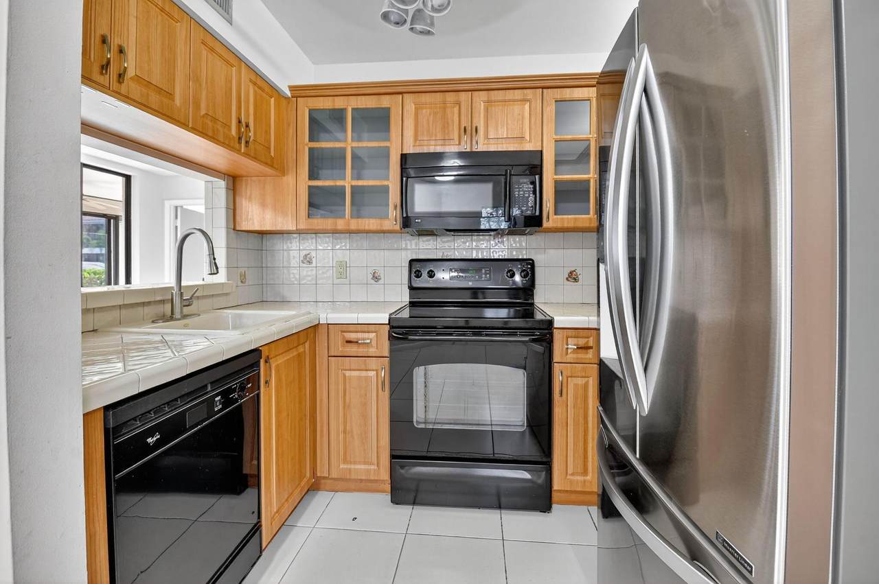 5475 Verona Drive - Photo 1