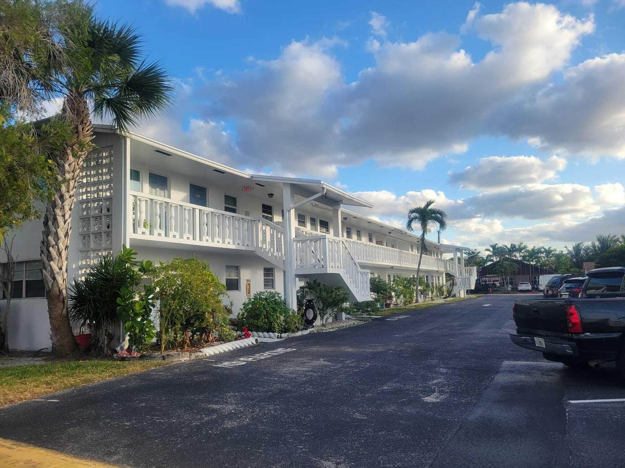 6560 Winfield Boulevard - Photo 1