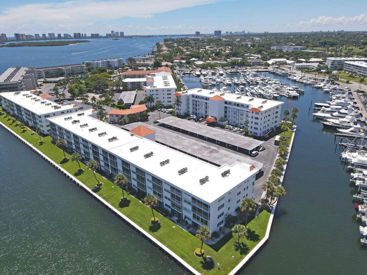 20 Yacht Club Drive - Photo 1