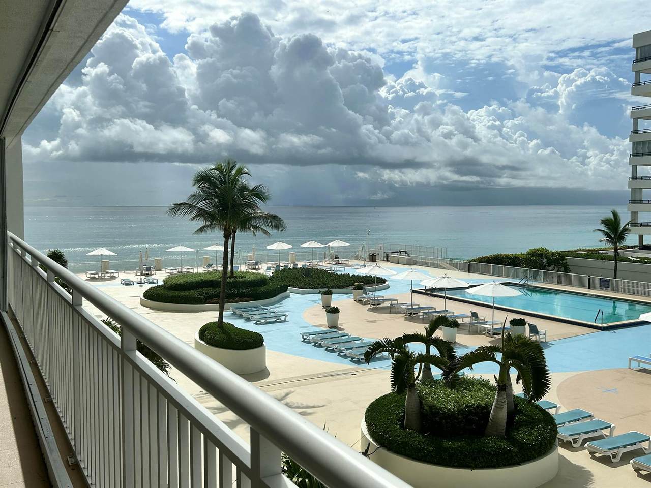 https://bt-photos.global.ssl.fastly.net/beaches/1280_boomver_2_R11122913-2.jpg