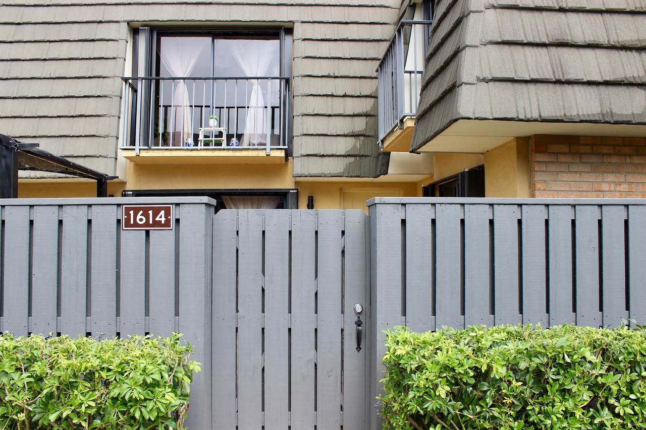 1614 16th Way - Photo 1