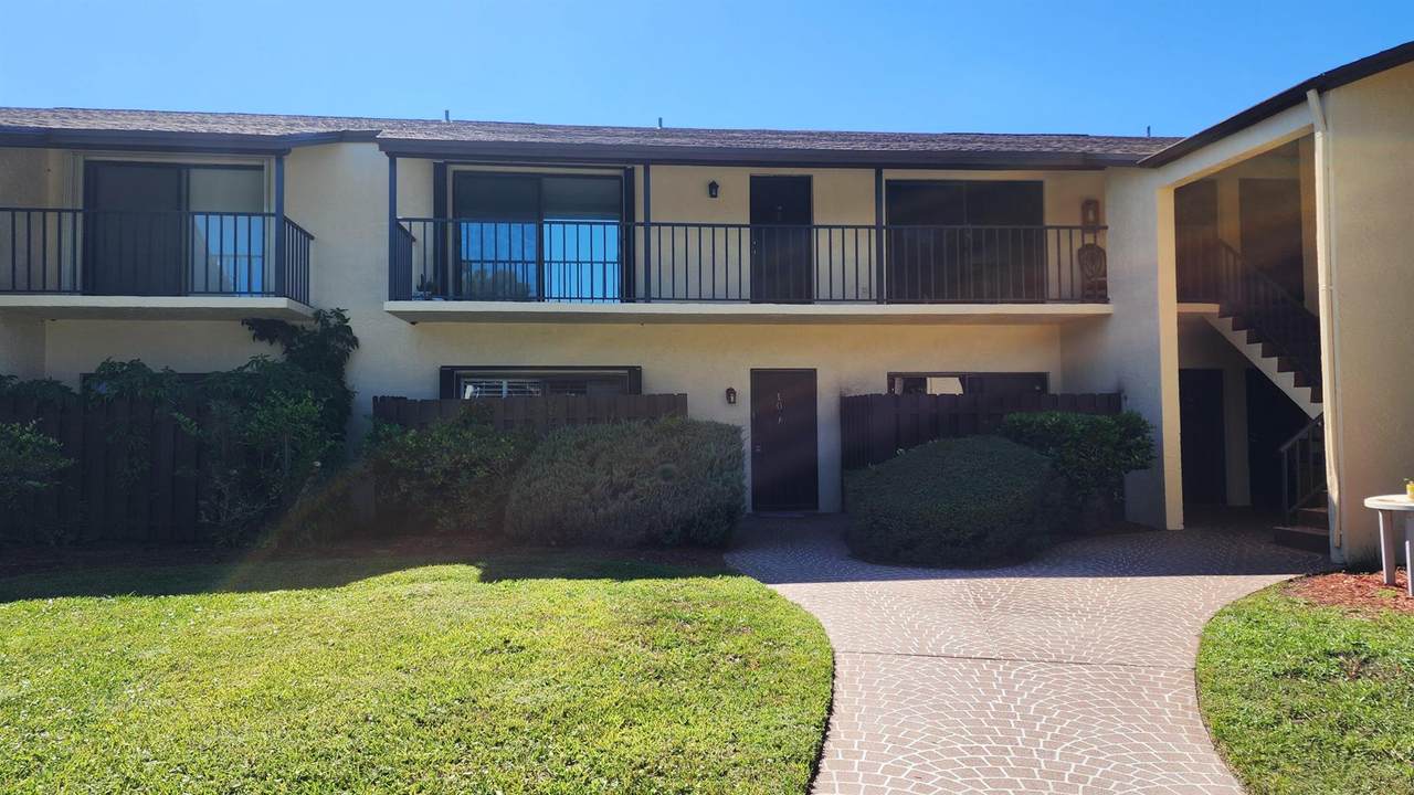 2050 Oleander Boulevard - Photo 1