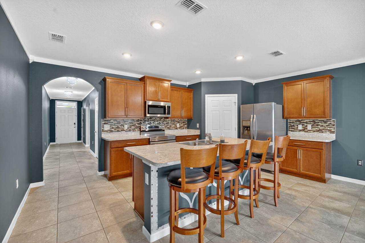 280 Falls Church Street - Photo 1