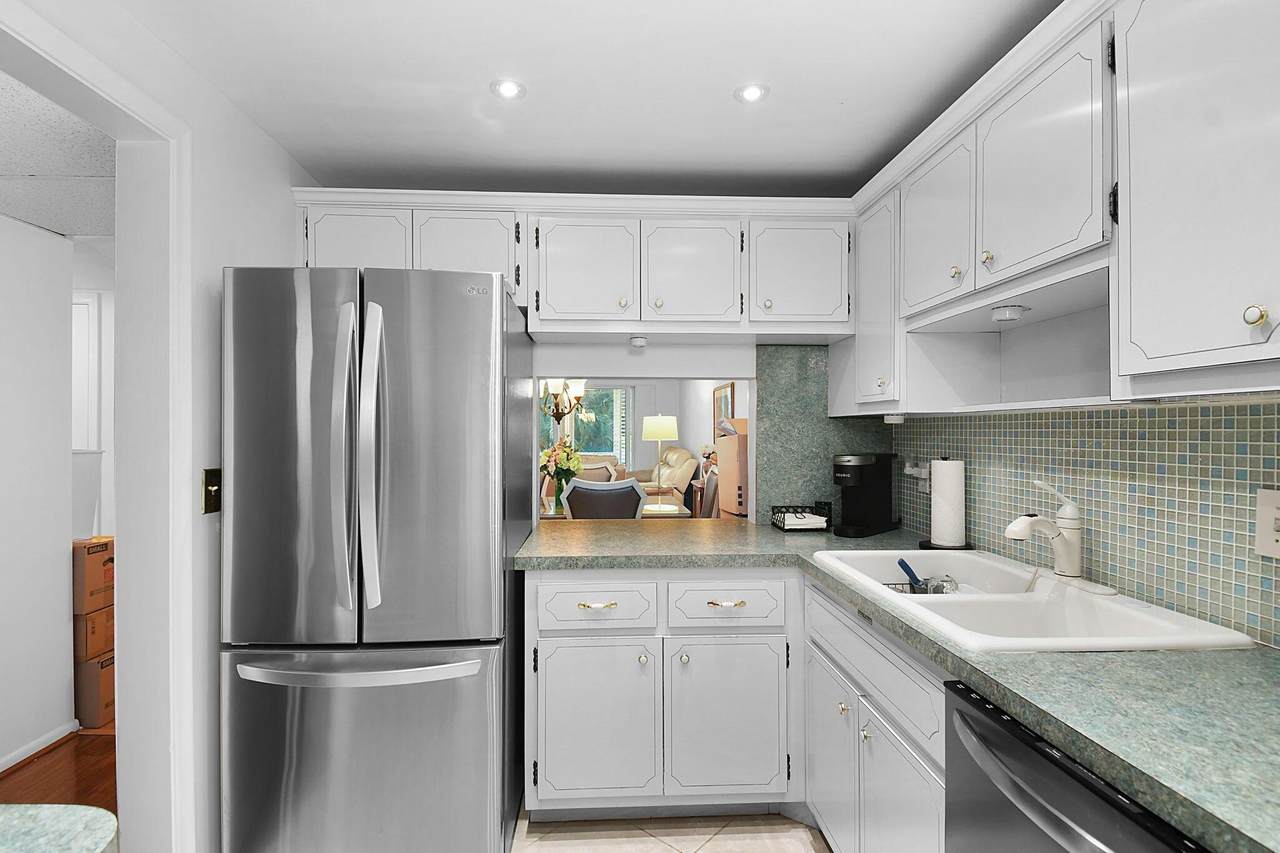 400 20th Street - Photo 1
