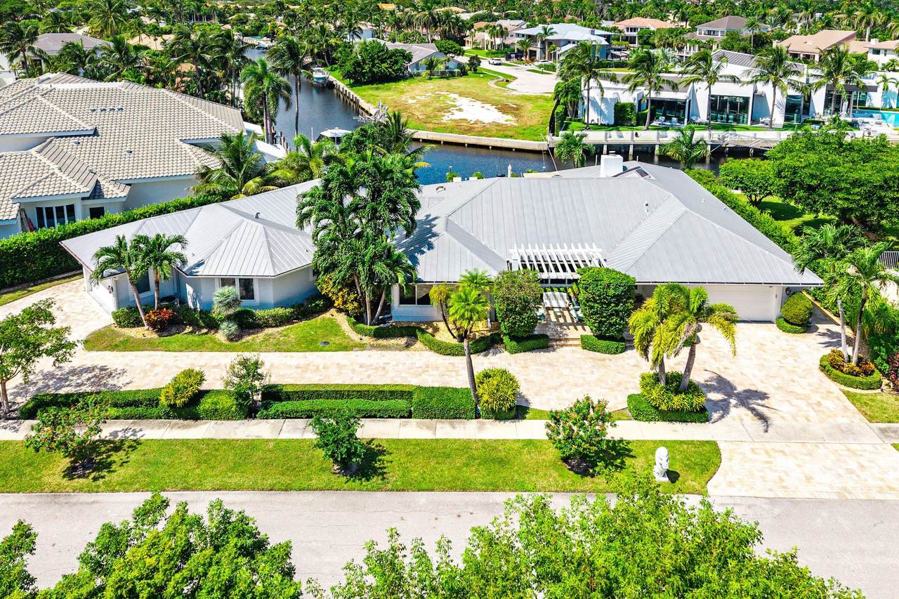 7425 Bay Cove Court - Photo 1