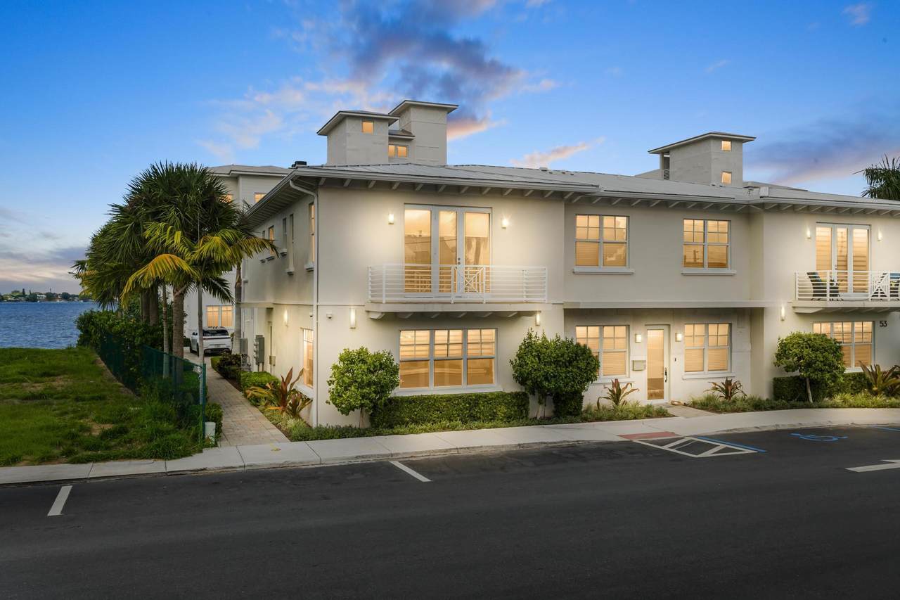 53 Seminole Street - Photo 1