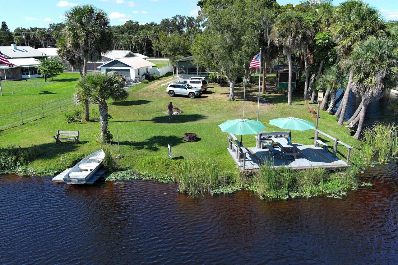 1025 Roberts Lane - Photo 1