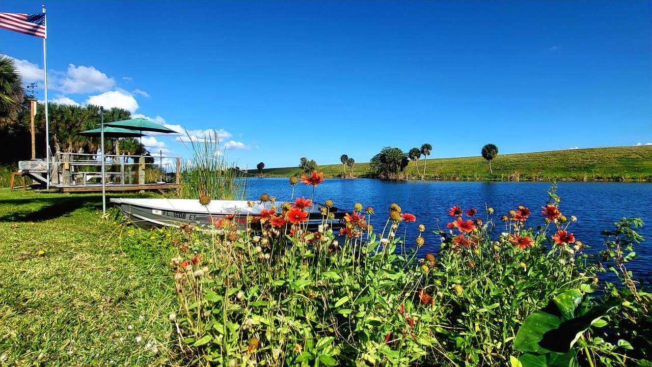 https://bt-photos.global.ssl.fastly.net/beaches/1280_boomver_2_R11139333-2.jpg