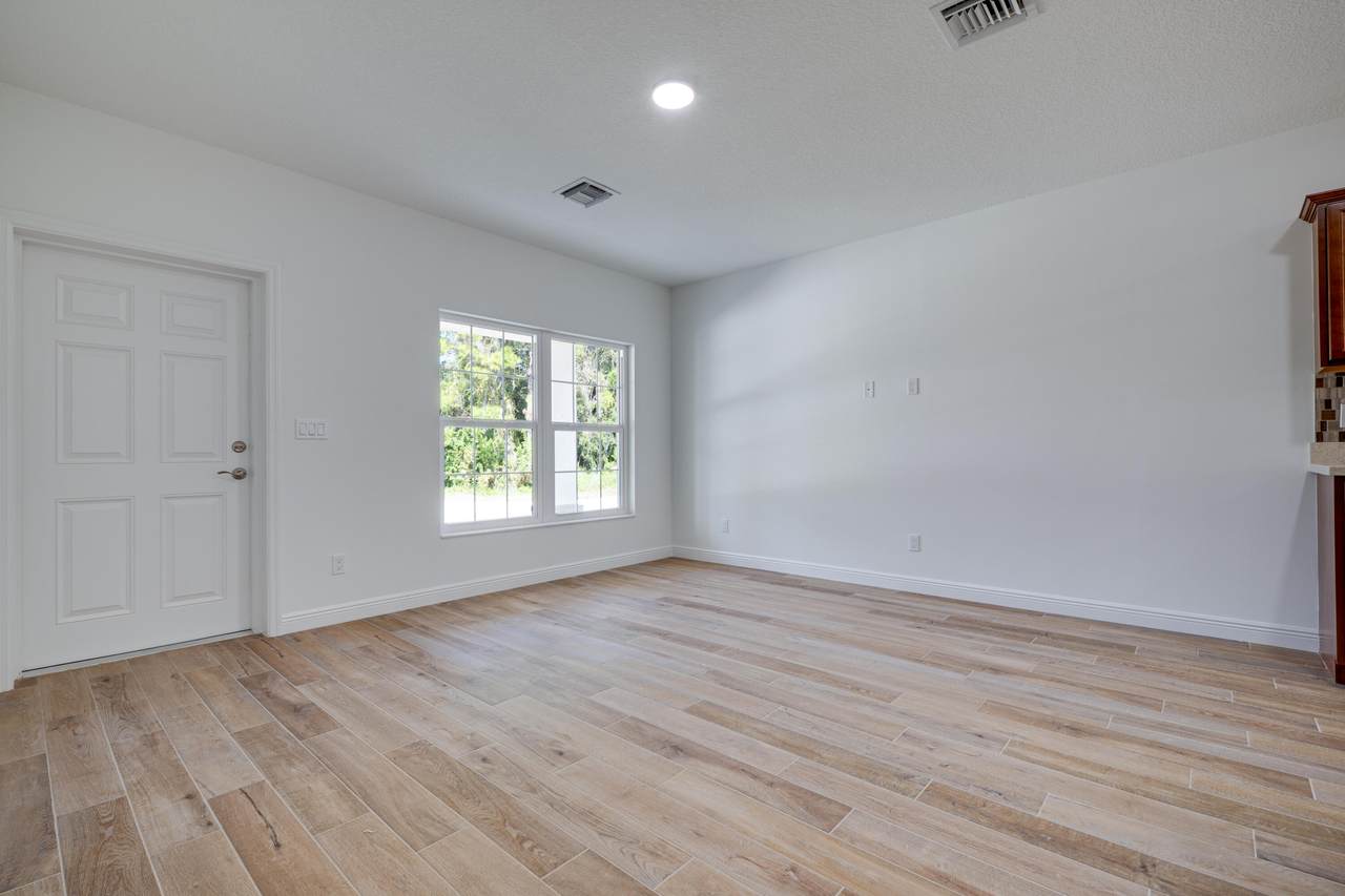 1129 Braddock Avenue - Photo 1