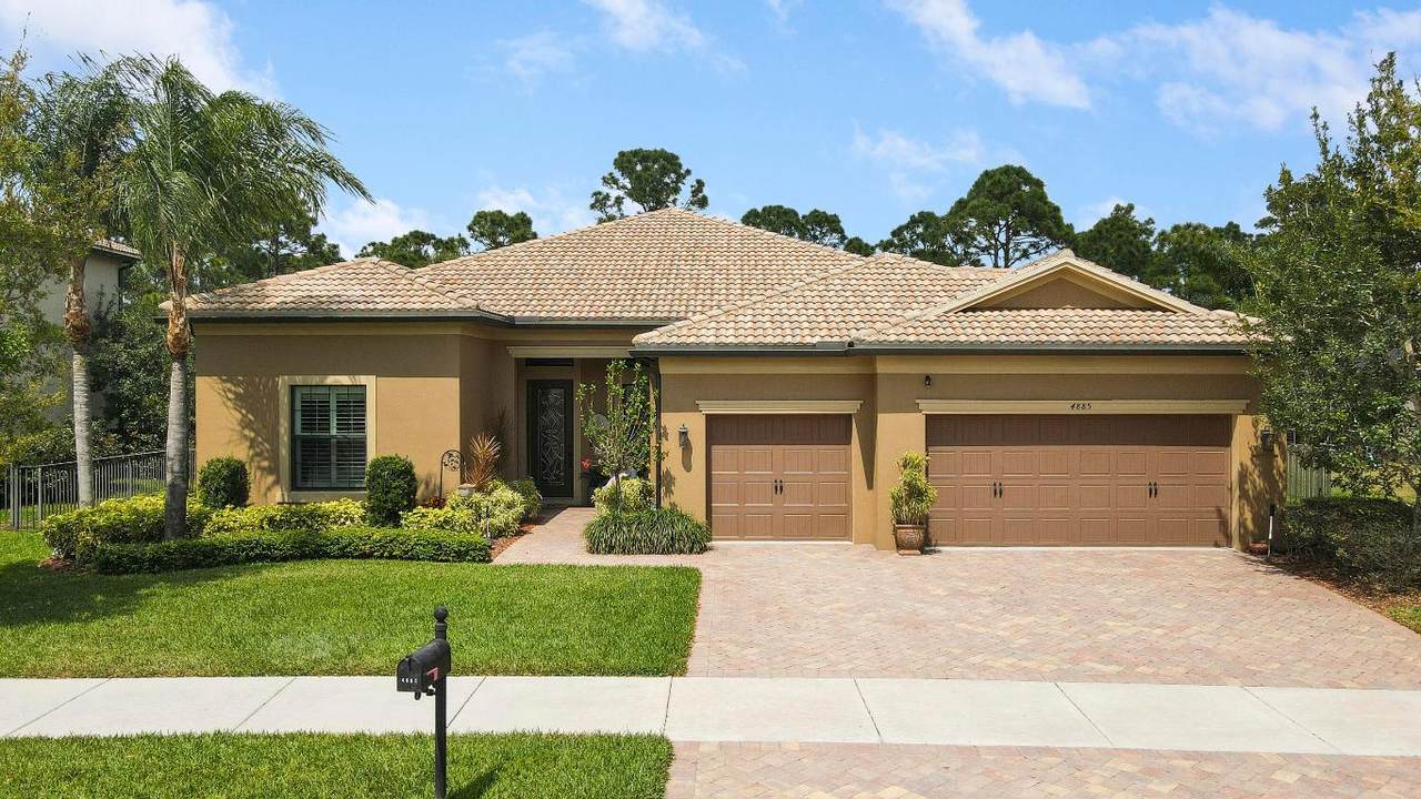 4885 Gossamer Circle - Photo 1