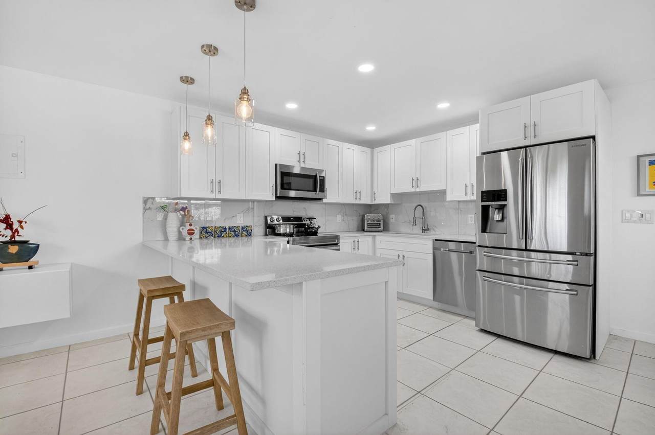 154 Valencia G - Photo 1