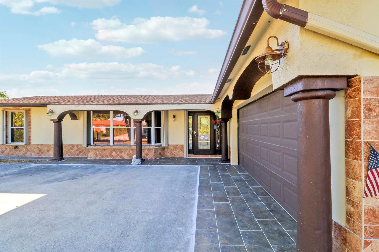 10868 Larch Court - Photo 1